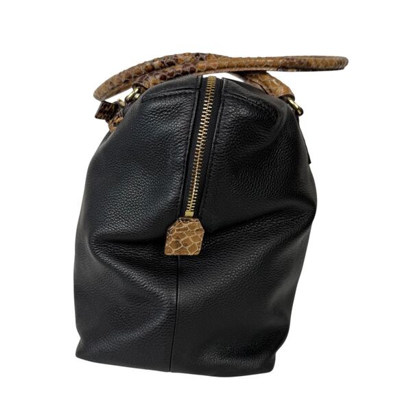 Michael Kors Hamilton Weekender Large Travel Bag Black Leather Python Handles - Picture 4 of 16